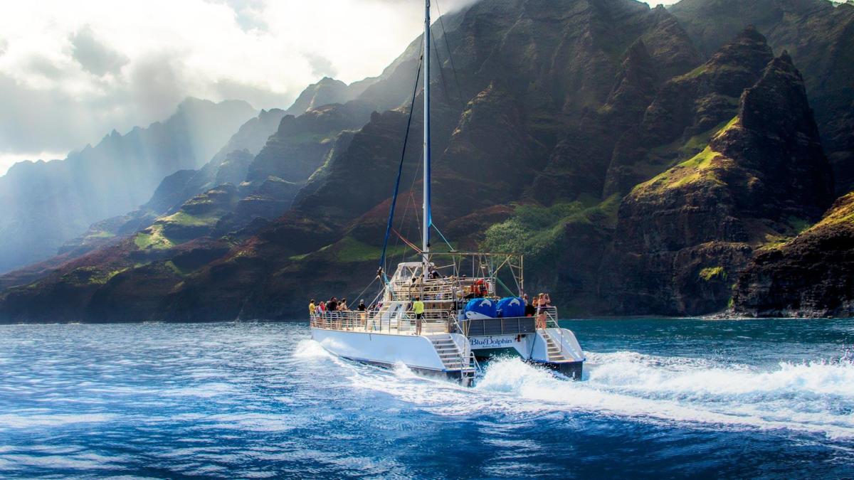 catamaran in kauai